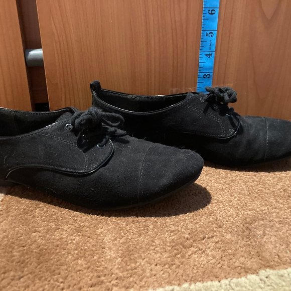 Aldo Size 5 Black suede flats - Picture 2 of 4